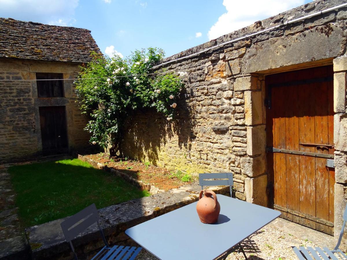 Jardin Des Sens, La Rente D'Eguilly Acomodação com café da manhã Exterior foto